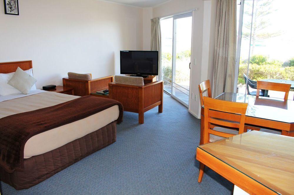 Bucklands Beach Waterfront Motel Auckland Exterior photo